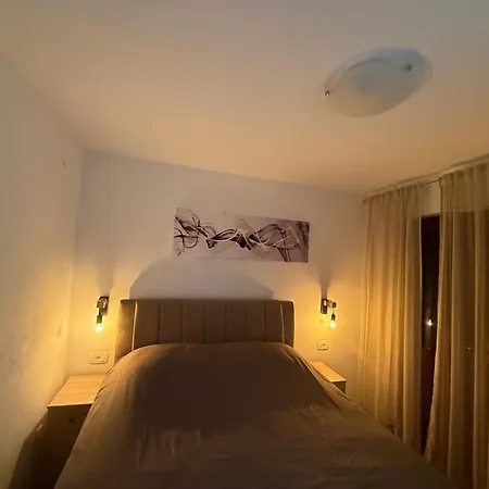 Pearl Bay Apartment